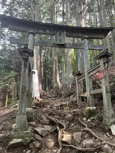 三峯神社奥宮(埼玉県)