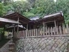 神明神社の本殿