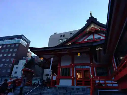 花園神社の本殿・本堂