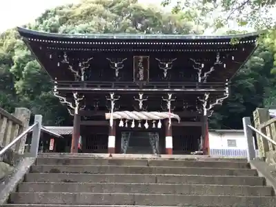 日尾八幡神社の山門・神門