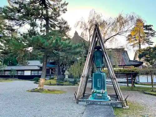 井波別院瑞泉寺の像