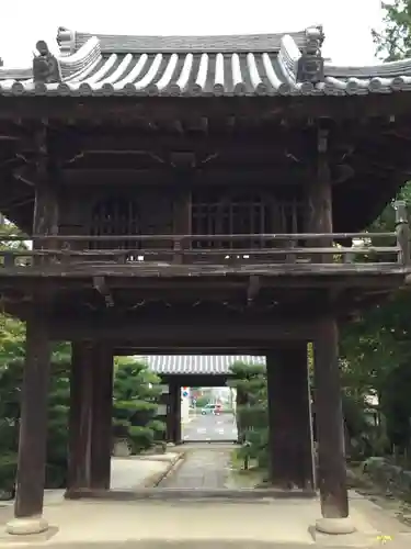 伊勢の国 四天王寺の山門