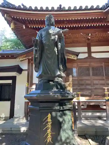 蓮乗寺の像