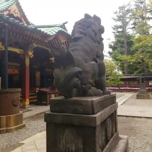 根津神社の狛犬