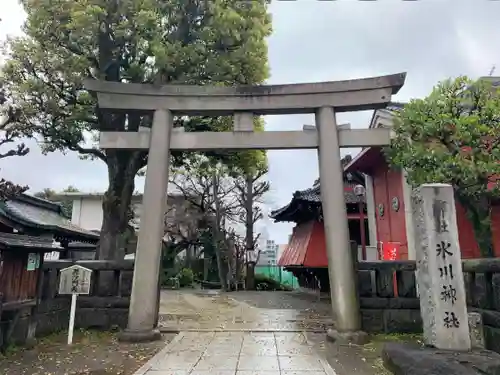 麻布氷川神社の鳥居