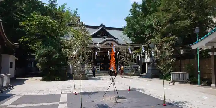 鳥越神社の庭園