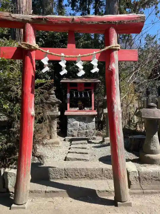 大間々神明宮の{uncategorized: "未分類", other: "その他", undefined: "問題あり", building: "その他建物", grave: "お墓", sacred_gate: "鳥居", guardian: "狛犬", statue: "像", buddha: "仏像", history: "歴史", nature: "自然", garden: "庭園", animal: "動物", pagoda: "塔", temizu: "手水舎", mountain_gate: "山門・神門", sanctuary: "本殿・本堂", subordinate: "末社・摂社", art: "芸術", scenery: "景色", jizo: "地蔵", ema: "絵馬", goshuin: "御朱印", omikuji: "おみくじ", items: "授与品その他", amulet: "お守り", goshuincho: "御朱印帳", eats: "食事", festival: "お祭り", votive_dance: "神楽", shichigosan: "七五三参", wedding: "結婚式", experience: "体験その他", initially: "初詣", around: "周辺", anti_infection: "感染症対策"}