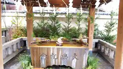 小野照崎神社の手水舎