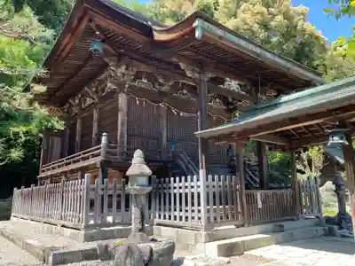 三輪神社の本殿・本堂