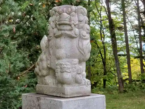 ニセコ狩太神社の狛犬