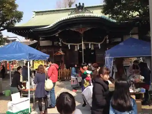 中道八阪神社の本殿