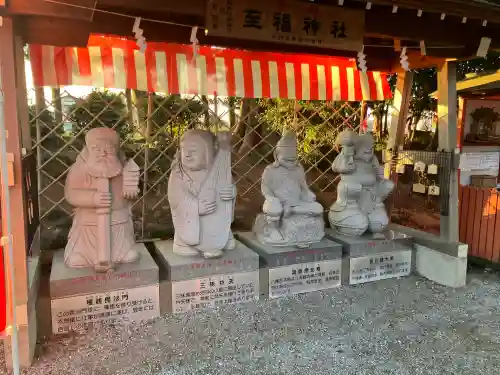 薬師寺八幡宮の{uncategorized: "未分類", other: "その他", undefined: "問題あり", building: "その他建物", grave: "お墓", sacred_gate: "鳥居", guardian: "狛犬", statue: "像", buddha: "仏像", history: "歴史", nature: "自然", garden: "庭園", animal: "動物", pagoda: "塔", temizu: "手水舎", mountain_gate: "山門・神門", sanctuary: "本殿・本堂", subordinate: "末社・摂社", art: "芸術", scenery: "景色", jizo: "地蔵", ema: "絵馬", goshuin: "御朱印", omikuji: "おみくじ", items: "授与品その他", amulet: "お守り", goshuincho: "御朱印帳", eats: "食事", festival: "お祭り", votive_dance: "神楽", shichigosan: "七五三参", wedding: "結婚式", experience: "体験その他", initially: "初詣", around: "周辺", anti_infection: "感染症対策"}