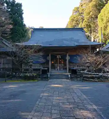 白鳥神社の本殿・本堂