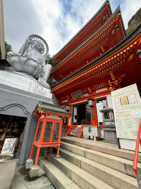 玉蔵院の{uncategorized: "未分類", other: "その他", undefined: "問題あり", building: "その他建物", grave: "お墓", sacred_gate: "鳥居", guardian: "狛犬", statue: "像", buddha: "仏像", history: "歴史", nature: "自然", garden: "庭園", animal: "動物", pagoda: "塔", temizu: "手水舎", mountain_gate: "山門・神門", sanctuary: "本殿・本堂", subordinate: "末社・摂社", art: "芸術", scenery: "景色", jizo: "地蔵", ema: "絵馬", goshuin: "御朱印", omikuji: "おみくじ", items: "授与品その他", amulet: "お守り", goshuincho: "御朱印帳", eats: "食事", festival: "お祭り", votive_dance: "神楽", shichigosan: "七五三参", wedding: "結婚式", experience: "体験その他", initially: "初詣", around: "周辺", anti_infection: "感染症対策"}