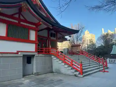花園神社の本殿・本堂