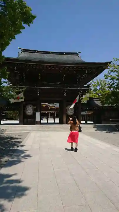 寒川神社の山門・神門