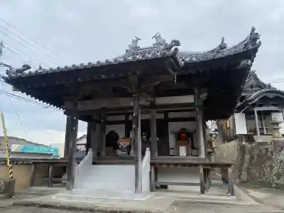 慈眼寺の{uncategorized: "未分類", other: "その他", undefined: "問題あり", building: "その他建物", grave: "お墓", sacred_gate: "鳥居", guardian: "狛犬", statue: "像", buddha: "仏像", history: "歴史", nature: "自然", garden: "庭園", animal: "動物", pagoda: "塔", temizu: "手水舎", mountain_gate: "山門・神門", sanctuary: "本殿・本堂", subordinate: "末社・摂社", art: "芸術", scenery: "景色", jizo: "地蔵", ema: "絵馬", goshuin: "御朱印", omikuji: "おみくじ", items: "授与品その他", amulet: "お守り", goshuincho: "御朱印帳", eats: "食事", festival: "お祭り", votive_dance: "神楽", shichigosan: "七五三参", wedding: "結婚式", experience: "体験その他", initially: "初詣", around: "周辺", anti_infection: "感染症対策"}