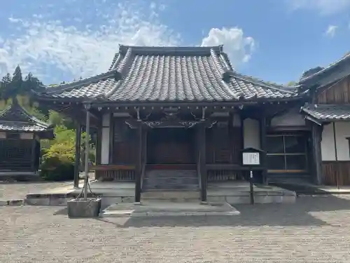 清寿庵の{uncategorized: "未分類", other: "その他", undefined: "問題あり", building: "その他建物", grave: "お墓", sacred_gate: "鳥居", guardian: "狛犬", statue: "像", buddha: "仏像", history: "歴史", nature: "自然", garden: "庭園", animal: "動物", pagoda: "塔", temizu: "手水舎", mountain_gate: "山門・神門", sanctuary: "本殿・本堂", subordinate: "末社・摂社", art: "芸術", scenery: "景色", jizo: "地蔵", ema: "絵馬", goshuin: "御朱印", omikuji: "おみくじ", items: "授与品その他", amulet: "お守り", goshuincho: "御朱印帳", eats: "食事", festival: "お祭り", votive_dance: "神楽", shichigosan: "七五三参", wedding: "結婚式", experience: "体験その他", initially: "初詣", around: "周辺", anti_infection: "感染症対策"}