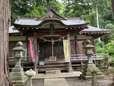 諏訪神社の本殿・本堂