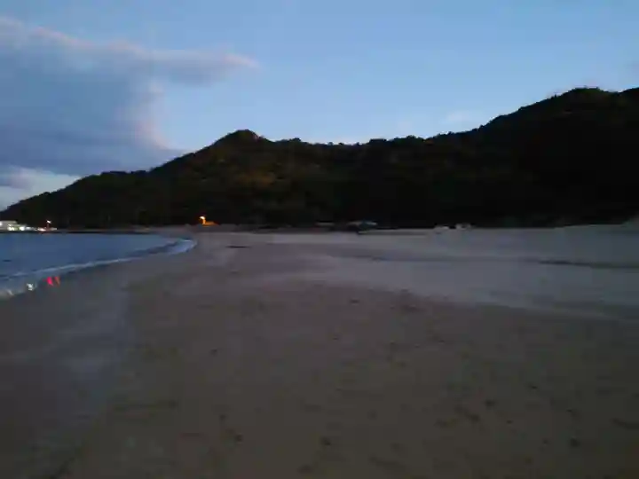 稲佐の浜 弁天島の周辺