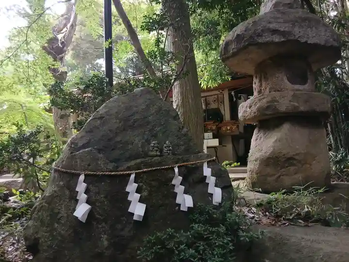 道野辺八幡宮の{uncategorized: "未分類", other: "その他", undefined: "問題あり", building: "その他建物", grave: "お墓", sacred_gate: "鳥居", guardian: "狛犬", statue: "像", buddha: "仏像", history: "歴史", nature: "自然", garden: "庭園", animal: "動物", pagoda: "塔", temizu: "手水舎", mountain_gate: "山門・神門", sanctuary: "本殿・本堂", subordinate: "末社・摂社", art: "芸術", scenery: "景色", jizo: "地蔵", ema: "絵馬", goshuin: "御朱印", omikuji: "おみくじ", items: "授与品その他", amulet: "お守り", goshuincho: "御朱印帳", eats: "食事", festival: "お祭り", votive_dance: "神楽", shichigosan: "七五三参", wedding: "結婚式", experience: "体験その他", initially: "初詣", around: "周辺", anti_infection: "感染症対策"}