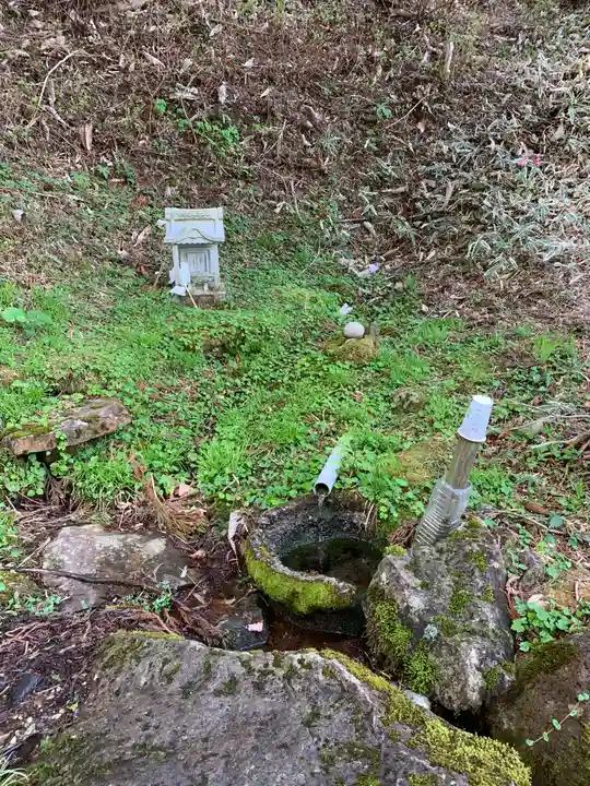 嶽山箒根神社奥の院のその他建物