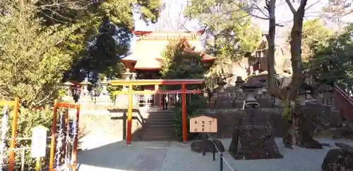 産泰神社の末社・摂社