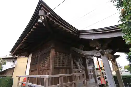 中野稲荷神社の本殿