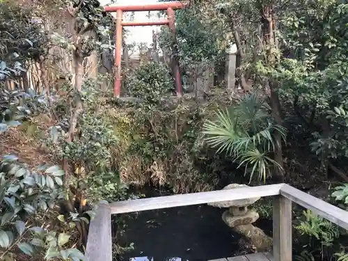 横浜御嶽神社の自然