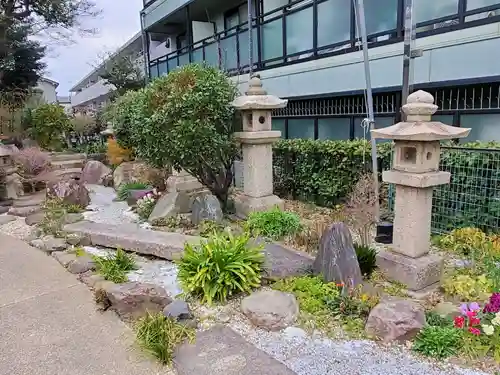 水堂須佐男神社の庭園