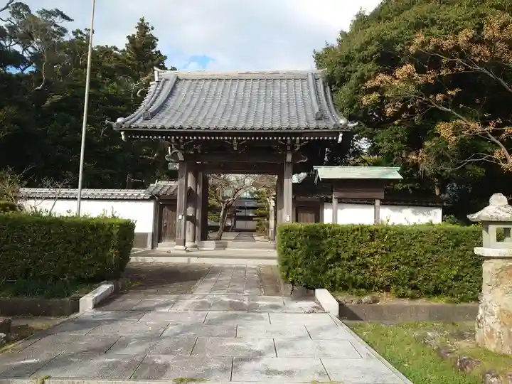 平田寺の山門・神門