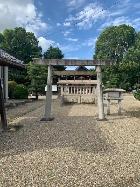 由乃伎神社の鳥居