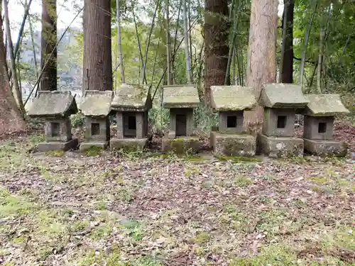 十二神社の末社