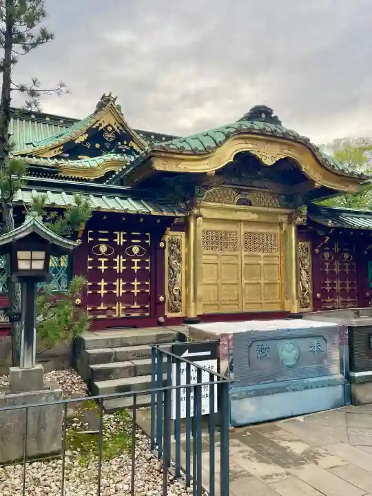 上野東照宮の{uncategorized: "未分類", other: "その他", undefined: "問題あり", building: "その他建物", grave: "お墓", sacred_gate: "鳥居", guardian: "狛犬", statue: "像", buddha: "仏像", history: "歴史", nature: "自然", garden: "庭園", animal: "動物", pagoda: "塔", temizu: "手水舎", mountain_gate: "山門・神門", sanctuary: "本殿・本堂", subordinate: "末社・摂社", art: "芸術", scenery: "景色", jizo: "地蔵", ema: "絵馬", goshuin: "御朱印", omikuji: "おみくじ", items: "授与品その他", amulet: "お守り", goshuincho: "御朱印帳", eats: "食事", festival: "お祭り", votive_dance: "神楽", shichigosan: "七五三参", wedding: "結婚式", experience: "体験その他", initially: "初詣", around: "周辺", anti_infection: "感染症対策"}
