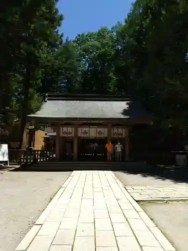 諏訪大社の本殿・本堂