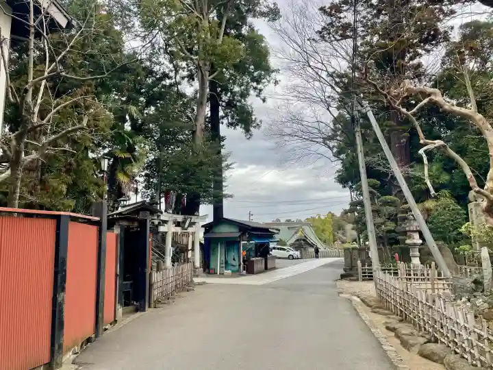 咤枳尼天堂 (出世稲荷)の{uncategorized: "未分類", other: "その他", undefined: "問題あり", building: "その他建物", grave: "お墓", sacred_gate: "鳥居", guardian: "狛犬", statue: "像", buddha: "仏像", history: "歴史", nature: "自然", garden: "庭園", animal: "動物", pagoda: "塔", temizu: "手水舎", mountain_gate: "山門・神門", sanctuary: "本殿・本堂", subordinate: "末社・摂社", art: "芸術", scenery: "景色", jizo: "地蔵", ema: "絵馬", goshuin: "御朱印", omikuji: "おみくじ", items: "授与品その他", amulet: "お守り", goshuincho: "御朱印帳", eats: "食事", festival: "お祭り", votive_dance: "神楽", shichigosan: "七五三参", wedding: "結婚式", experience: "体験その他", initially: "初詣", around: "周辺", anti_infection: "感染症対策"}