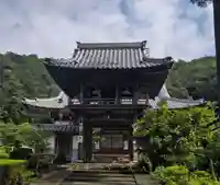 洞泉寺の山門・神門