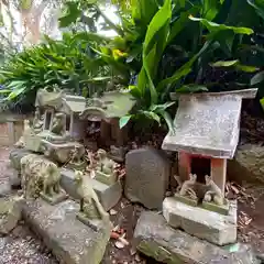 尾曳稲荷神社の末社