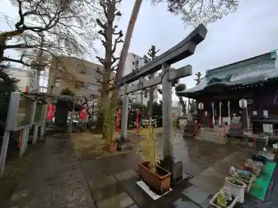 久富稲荷神社の{uncategorized: "未分類", other: "その他", undefined: "問題あり", building: "その他建物", grave: "お墓", sacred_gate: "鳥居", guardian: "狛犬", statue: "像", buddha: "仏像", history: "歴史", nature: "自然", garden: "庭園", animal: "動物", pagoda: "塔", temizu: "手水舎", mountain_gate: "山門・神門", sanctuary: "本殿・本堂", subordinate: "末社・摂社", art: "芸術", scenery: "景色", jizo: "地蔵", ema: "絵馬", goshuin: "御朱印", omikuji: "おみくじ", items: "授与品その他", amulet: "お守り", goshuincho: "御朱印帳", eats: "食事", festival: "お祭り", votive_dance: "神楽", shichigosan: "七五三参", wedding: "結婚式", experience: "体験その他", initially: "初詣", around: "周辺", anti_infection: "感染症対策"}