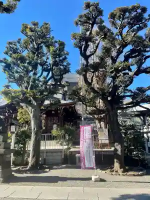 大鳥神社の{uncategorized: "未分類", other: "その他", undefined: "問題あり", building: "その他建物", grave: "お墓", sacred_gate: "鳥居", guardian: "狛犬", statue: "像", buddha: "仏像", history: "歴史", nature: "自然", garden: "庭園", animal: "動物", pagoda: "塔", temizu: "手水舎", mountain_gate: "山門・神門", sanctuary: "本殿・本堂", subordinate: "末社・摂社", art: "芸術", scenery: "景色", jizo: "地蔵", ema: "絵馬", goshuin: "御朱印", omikuji: "おみくじ", items: "授与品その他", amulet: "お守り", goshuincho: "御朱印帳", eats: "食事", festival: "お祭り", votive_dance: "神楽", shichigosan: "七五三参", wedding: "結婚式", experience: "体験その他", initially: "初詣", around: "周辺", anti_infection: "感染症対策"}