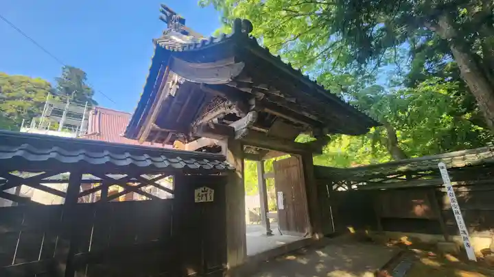 満願寺の山門・神門