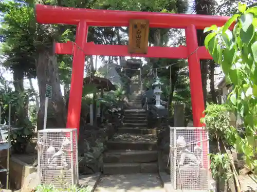 岩山稲荷神社の鳥居