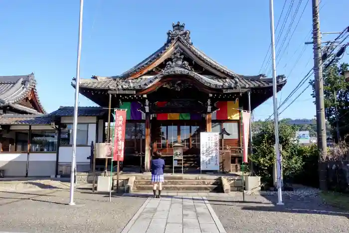 長福寺の本殿