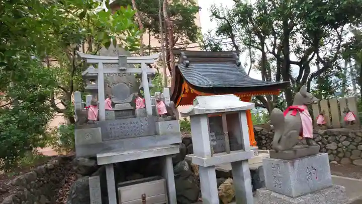 折上稲荷神社の末社・摂社
