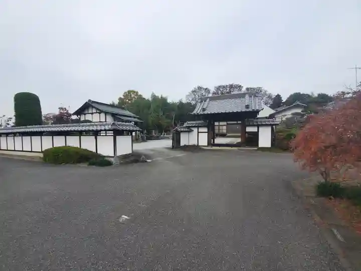 實相院の山門・神門