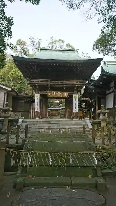 志賀海神社の山門・神門