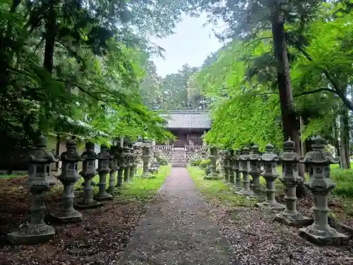 熊野神社の{uncategorized: "未分類", other: "その他", undefined: "問題あり", building: "その他建物", grave: "お墓", sacred_gate: "鳥居", guardian: "狛犬", statue: "像", buddha: "仏像", history: "歴史", nature: "自然", garden: "庭園", animal: "動物", pagoda: "塔", temizu: "手水舎", mountain_gate: "山門・神門", sanctuary: "本殿・本堂", subordinate: "末社・摂社", art: "芸術", scenery: "景色", jizo: "地蔵", ema: "絵馬", goshuin: "御朱印", omikuji: "おみくじ", items: "授与品その他", amulet: "お守り", goshuincho: "御朱印帳", eats: "食事", festival: "お祭り", votive_dance: "神楽", shichigosan: "七五三参", wedding: "結婚式", experience: "体験その他", initially: "初詣", around: "周辺", anti_infection: "感染症対策"}