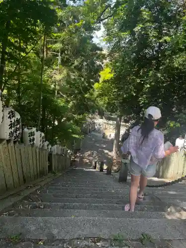 須佐神社・大祖大神社の{uncategorized: "未分類", other: "その他", undefined: "問題あり", building: "その他建物", grave: "お墓", sacred_gate: "鳥居", guardian: "狛犬", statue: "像", buddha: "仏像", history: "歴史", nature: "自然", garden: "庭園", animal: "動物", pagoda: "塔", temizu: "手水舎", mountain_gate: "山門・神門", sanctuary: "本殿・本堂", subordinate: "末社・摂社", art: "芸術", scenery: "景色", jizo: "地蔵", ema: "絵馬", goshuin: "御朱印", omikuji: "おみくじ", items: "授与品その他", amulet: "お守り", goshuincho: "御朱印帳", eats: "食事", festival: "お祭り", votive_dance: "神楽", shichigosan: "七五三参", wedding: "結婚式", experience: "体験その他", initially: "初詣", around: "周辺", anti_infection: "感染症対策"}