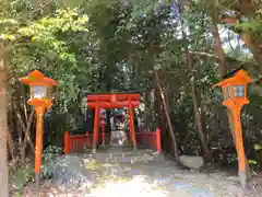 甲八幡神社の末社