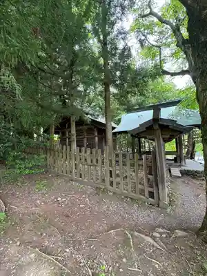 諏訪大社上社前宮の本殿・本堂